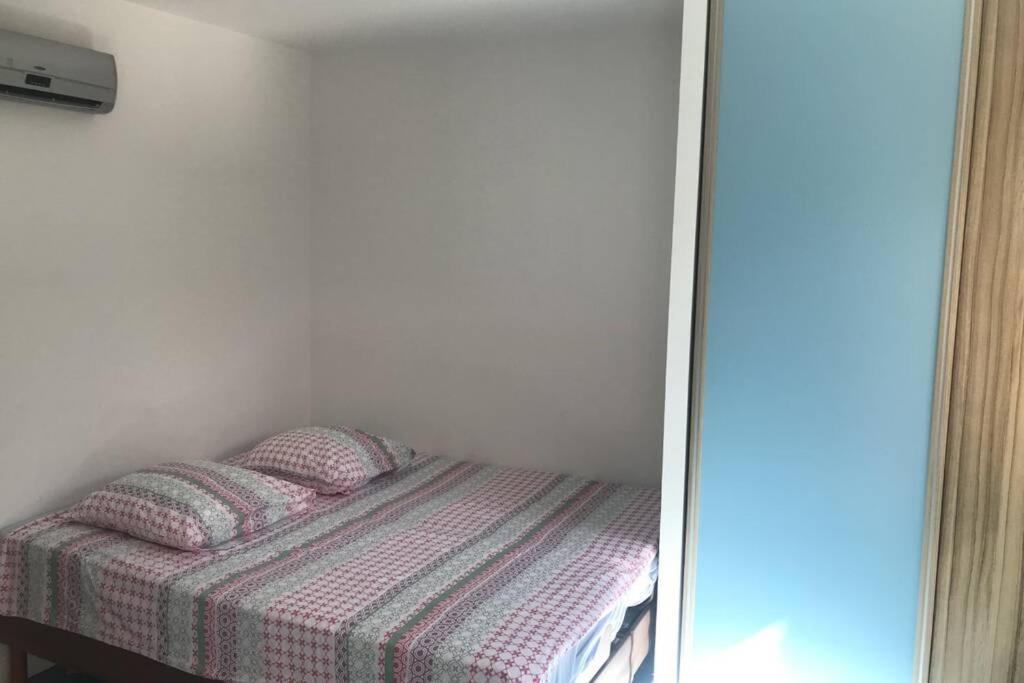 Ferienwohnung Joli Studio Au Mont St Clair Avec Vue Sur La Mer Sète Exterior foto