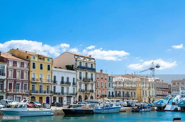 Ferienwohnung Joli Studio Au Mont St Clair Avec Vue Sur La Mer Sète Exterior foto